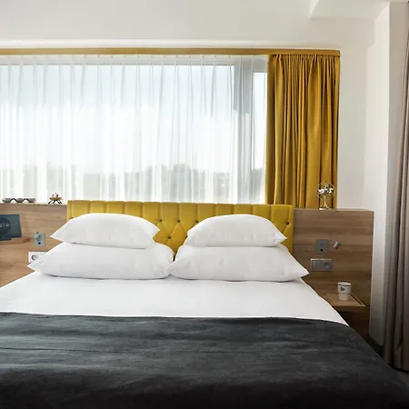 Ξενοδοχείο Puro Stare 4*