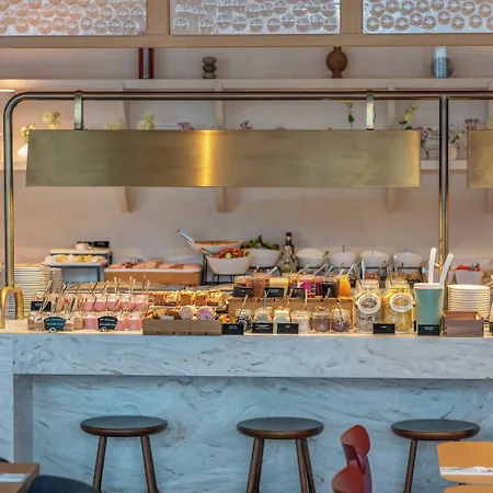 Puro Stare 4* Краков